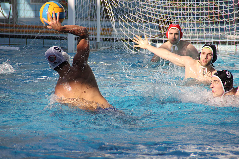 Pleno del &quot;9802&quot; en la Copa de Euskal Herria S&eacute;nior de Waterpolo